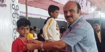 यग्नेश भुरेवाल याने सिल्वर मेडल पटकावले