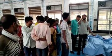 सरकारी रुग्णालयातील धक्कादायक प्रकार, योग्य उपचार न केल्याने रुग्णाचा मृत्यु