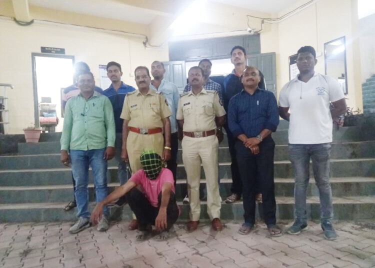 Congratulations Police : पत्नीचा निर्दयीपणे खून करून फारार झालेल्या पतीच्या पोलीसांनी 6 तासात आवळल्या मुसक्या