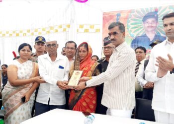 माजी सैनिकांचे प्रश्न सोडवण्यासाठी लवकरच मुख्यमंत्री महोदयांच्या सोबत बैठक : पालकमंत्री शंभूराज देसाई