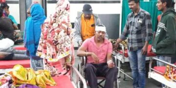Vedio : तुंबळ हाणामारी : जालना शहरातील वाल्मीक नगर येथे दोन गटात तुंबळ हाणामारी; 10 जन गंभीर जखमी