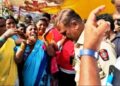 Video : जिल्हाधिकारी कार्यालयासमोर उपोषण दरम्यान महिलेचा मृत्यू, नातेवाईक संतप्त