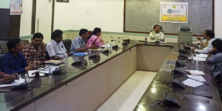 वातावरणातील बदल आणि मानवी आरोग्य संदर्भातील जिल्हास्तरीय टास्क फोर्स समितीची बैठक