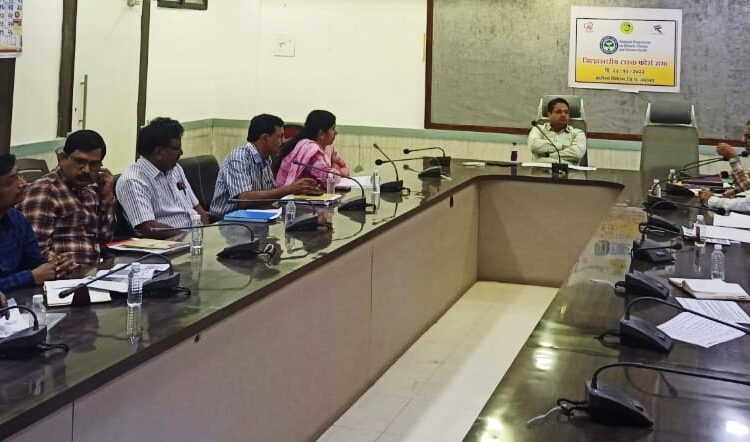 वातावरणातील बदल आणि मानवी आरोग्य संदर्भातील जिल्हास्तरीय टास्क फोर्स समितीची बैठक