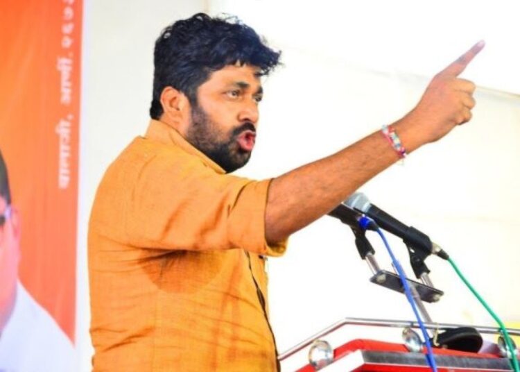 आमदार बच्चू कडू संतापले… मुख्यमंत्र्यांना काय बोलून बसले… वाचा सविस्तर