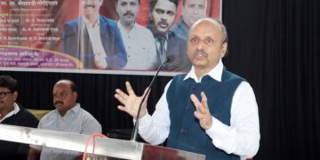 मालक धोरणामुळे पत्रकार दबावात : माजी कुलगुरू सुधीर गव्हाणे