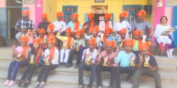 कै. कविवर्य सुरेश विठ्ठल पाठक यांच्या स्मृती प्रित्यर्थ गुणवंत विद्यार्थ्यांचा गुणगौरव सोहळा