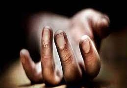 आई फक्त मोठ्या भावाचा लाड करते म्हणून १५ वर्षीय मुलाने ५ व्या मजल्यावरून घेतली उडी