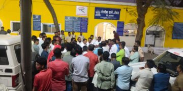 तहसिल कार्यालयात घुसून तहसीलदारावर प्राणघातक हल्ला