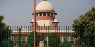 ‘‘देशाच्या इतिहासातील गोष्टी वर्तमानावर आणि भावी पिढय़ांवर थोपवता येणार नाही” : सर्वोच्च न्यायालयाची स्पष्टोक्तीत.