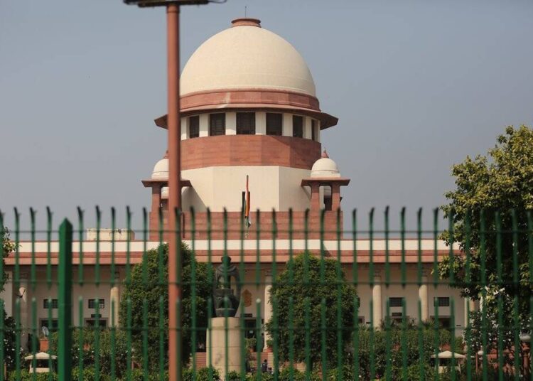 ‘‘देशाच्या इतिहासातील गोष्टी वर्तमानावर आणि भावी पिढय़ांवर थोपवता येणार नाही” : सर्वोच्च न्यायालयाची स्पष्टोक्तीत.