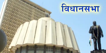 मुंबईतील अधिकृत फेरीवाल्यांना सोयीसुविधा उपलब्ध करुन देणार – उपमुख्यमंत्री देवेंद्र फडणवीस