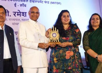 ‘महालक्ष्मी सरस’ ही बचतगटांसाठी सुवर्ण संधी- मंत्री गिरीष महाजन