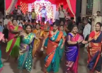 कुंभारी येथे महिलांच्या मंगळा गौर कार्यक्रमाने सर्वांचेच लक्ष वेधले