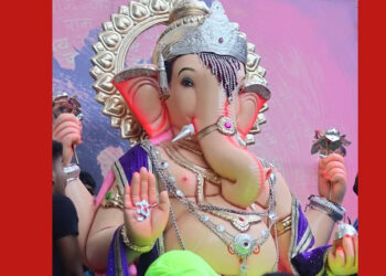 काेल्हापूरातील गणेशाेत्सव मंडळातून अर्धा किलो चांदीचा हार चाेरीस