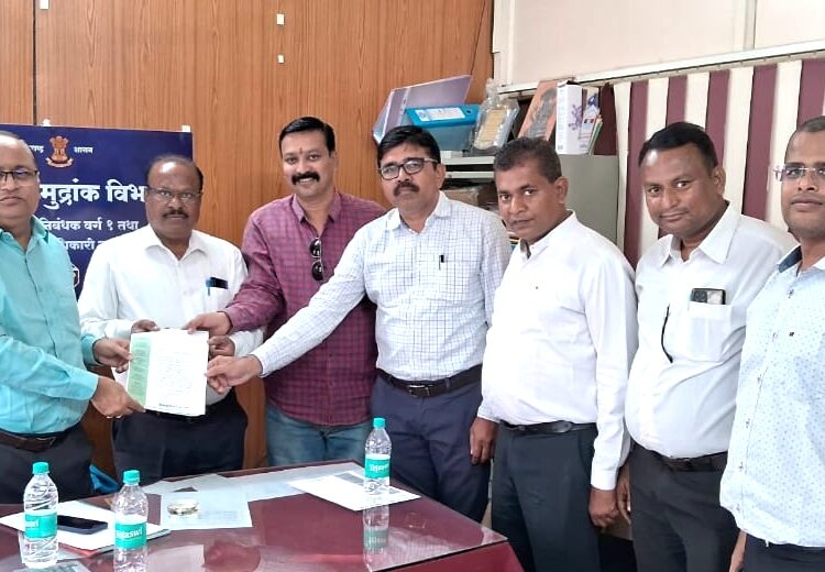 दुष्काळी परिस्थिती मुळे रेडीरेकनर दरात वाढ करू नये – जालना क्रेडाई ची जिल्हा निबंधकांकडे मागणी