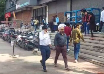 छत्रपती संभाजीनगरमध्ये आयकर विभागाची छापेमारी