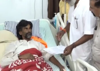 मनोज जरांगे यांची प्रकृती आणखी खालावली किडनी आणि लिव्हरला सूज