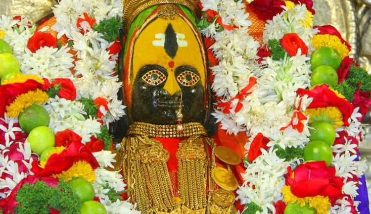 तुळजाभवानीचा सोन्याचा मुकुट गायब, दुर्मिळ दागिन्यांच्या वजनात तफावत;