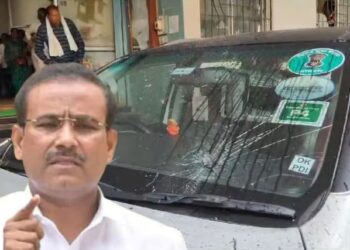 माजी मंत्री राजेश टोपेंच्या कारवर हल्ला; दगडफेक झाली, काळं फासण्याचा प्रयत्न