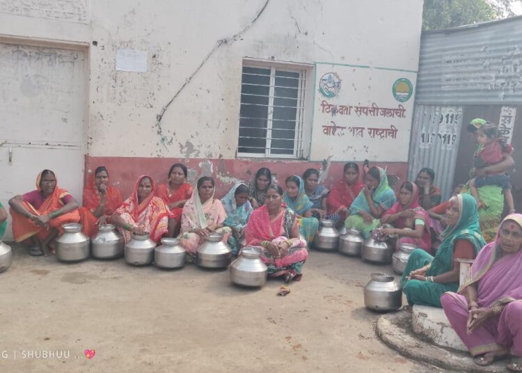 हिवाळ्यातच साकळगावात पाण्याची बोंब