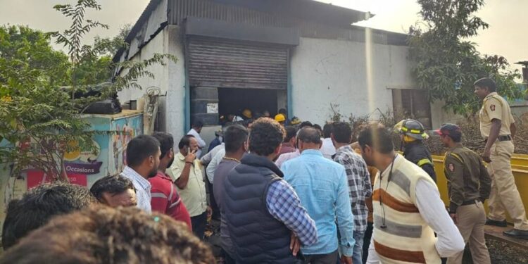 फायर कँडल बनवणाऱ्या कंपनीला भीषण आग, सहा जणांचा होरपळून मृत्यू