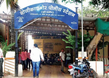 पोलीस स्टेशनमध्ये हेराफेरी; ४ पोलीस कर्मचाऱ्यांचे निलंबन