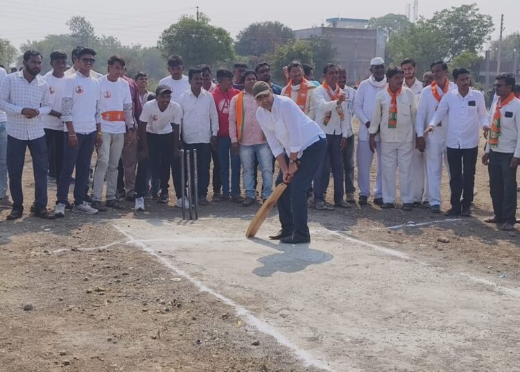 रांजणीत नमो चषक क्रिकेट स्पर्धेचे थाटात उद्घाटन
