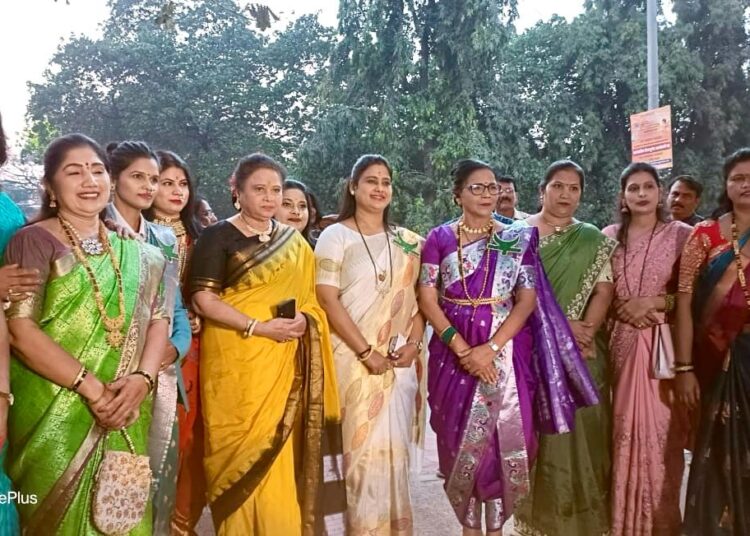 कुटुंबिनी महिला संघाचे हळदीकुंकू व सांस्कृतिक कार्यक्रम धुमधडाक्यात साजरे