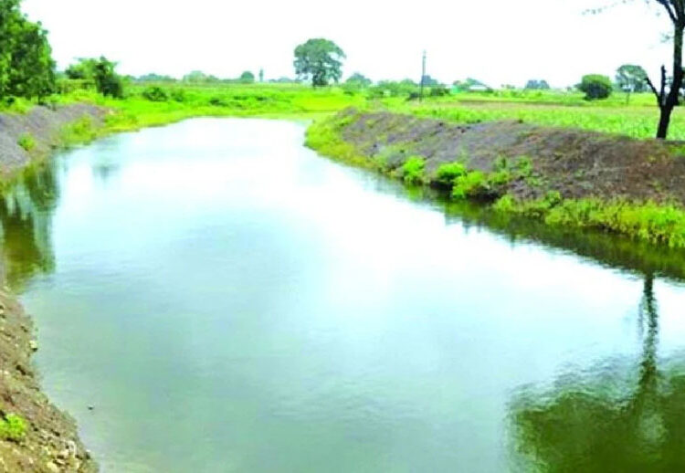 सांगोल्याजवळ टेंभू योजनेचा कालवा फोडून पाणी पळविले; २३ शेतकऱ्यांविरूध्द गुन्हा दाखल