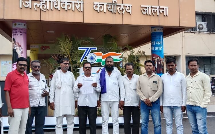 शालेय अभ्यासक्रमात मनुस्मृतीचे उतारे समाविष्ट करु नका; अन्याय प्रतिकार दल चे मुख्यमंत्र्यांना निवेदन