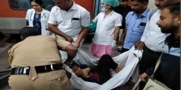 सोलापूर : रेल्वेतून प्रवासात प्रसव वेदना वाढल्या अन् झाली सुखरूप प्रसूती