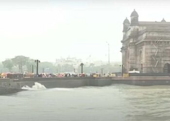 मुंबईतील प्रसिद्ध हिरे व्यापाराचं टोकाचं पाऊल, भर समुद्रात उडी मारून संपवलं जीवन