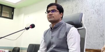 लाडकी बहीण योजनेसाठी अर्ज दाखल करण्यास मुदतवाढ; महिलांनी एजंट अथवा दलालापासून सावध राहावे-जिल्हाधिकारी डॉ. श्रीकृष्ण पांचाळ