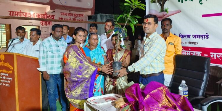 प्रेरणादायक उपक्रम!दोड्डीत प्रत्येक घरापुढे वृक्षारोपण : झाड जगवेल त्यांचे घरपट्टी माफ