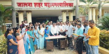 जालना शहर महानगरपालिकेचा प्रथम वर्धापन दिन महास्वच्छता अभियानाने साजरा