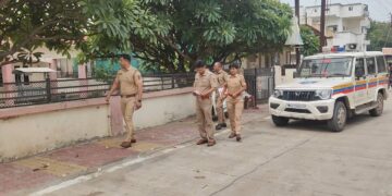 राहत्या घरात व्यापाऱ्याने स्वतःवर झाडली गोळी