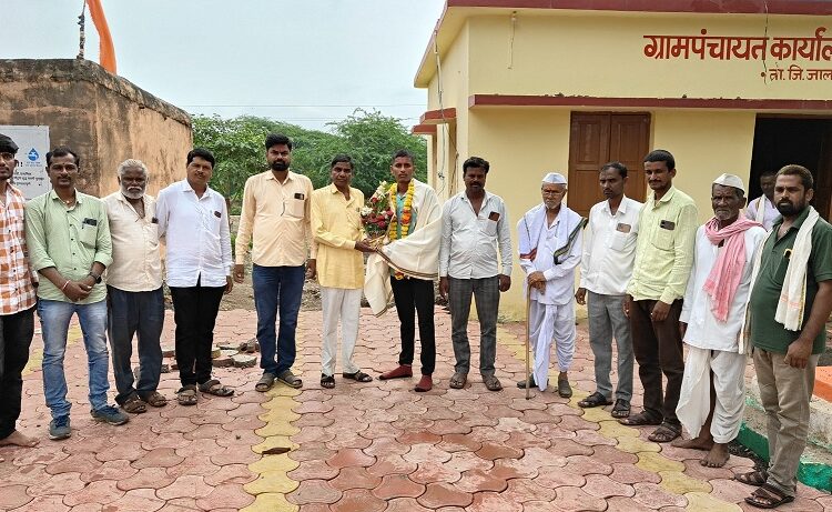 विलास सावंत यांची सैन्य दलात निवड