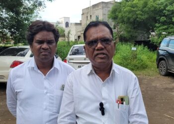 पालकमंत्र्याचा जिल्हा परिषदेच्या विकास कामात हस्तक्षेप