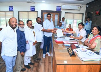 शक्ती प्रदर्शन न करता कैलास गोरंटयाल यांचा उमेदवारी अर्ज दाखल