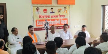 घर व घरातील प्रत्येक व्यक्तीपर्यंत मशालचिन्ह पोहोचवा – जिल्हाप्रमुख भास्करराव अंबेकर