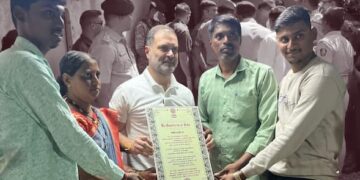 कोल्हापूरात काँग्रेस कार्यकर्त्याच्या लहानशा कौलारु घरात राहुल गांधींचा पाहुणचार