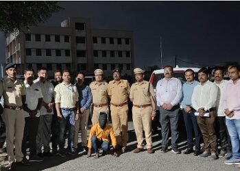 अल्पवयीन बालिकेवर बलात्कार करणाऱ्या नराधमास २० तासात ठोकल्या बेड्या