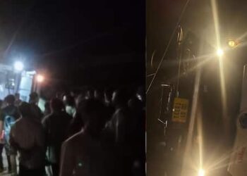 सहलीसाठी गोव्याला गेले, संभाजीनगरला परत येताना मध्यरात्री तीव्र वळणावर बस उलटली, 1 ठार 30 जखमी