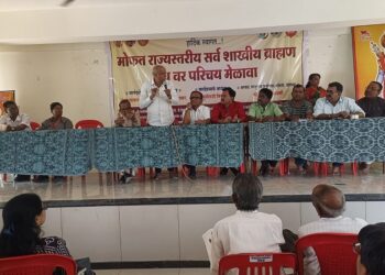 पॅकेज, पुणे, मुंबईला प्राधान्य देण्यापेक्षा मुलींनी घराणे आणि संस्कारला महत्त्व द्यावे